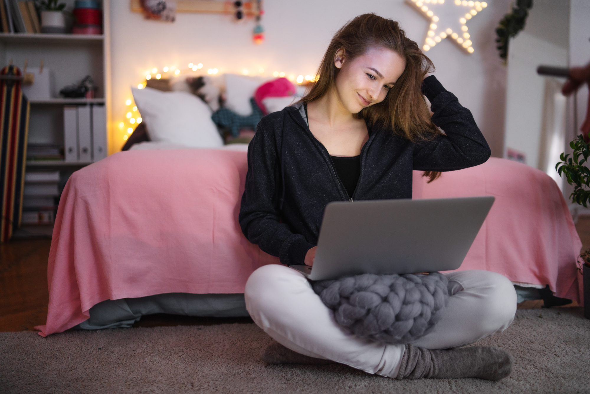 Online-Dating vs. klassisches Kennenlernen: Was funktioniert besser?