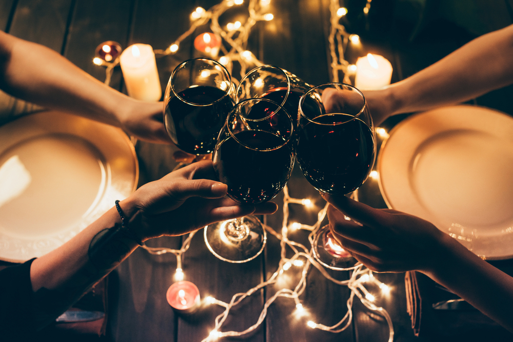 Krimidinner für Zuhause: Dein ultimativer Guide für einen spannenden Abend